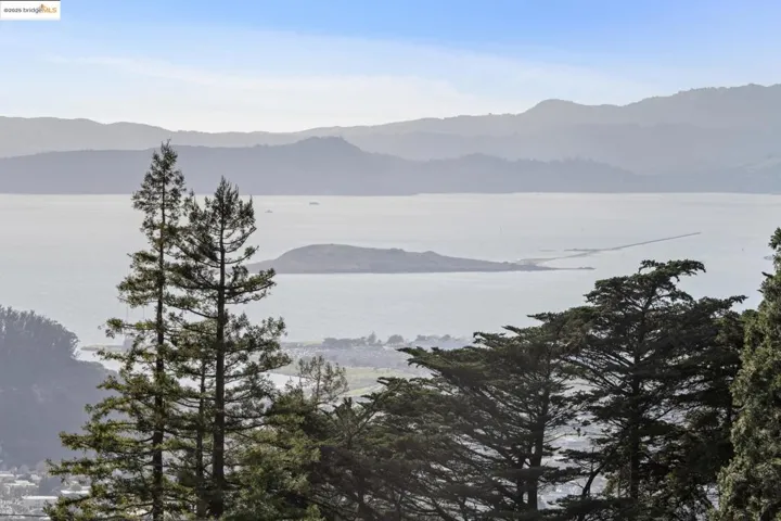 640 Creston Rd, Berkeley, California 94708