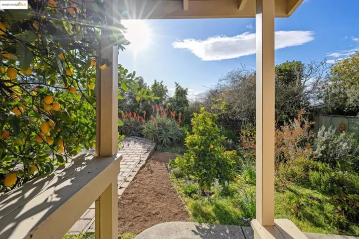 640 Creston Rd, Berkeley, California 94708