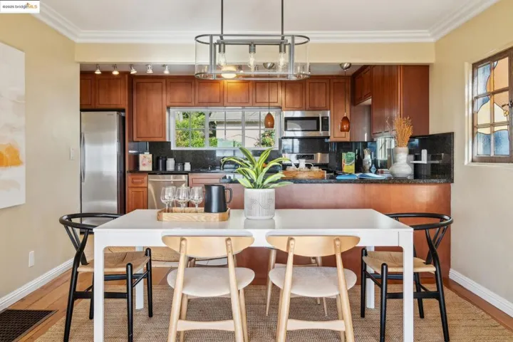 640 Creston Rd, Berkeley, California 94708