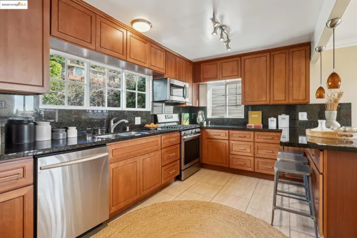 640 Creston Rd, Berkeley, California 94708