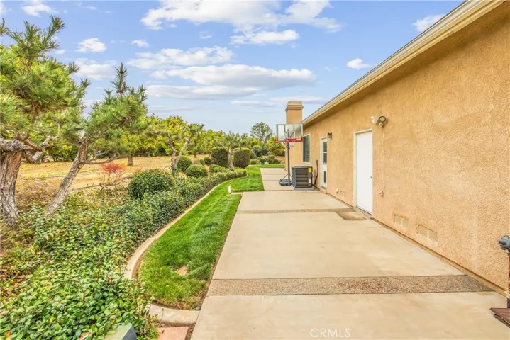 18019 Twin Lakes Drive, Riverside, California 92508