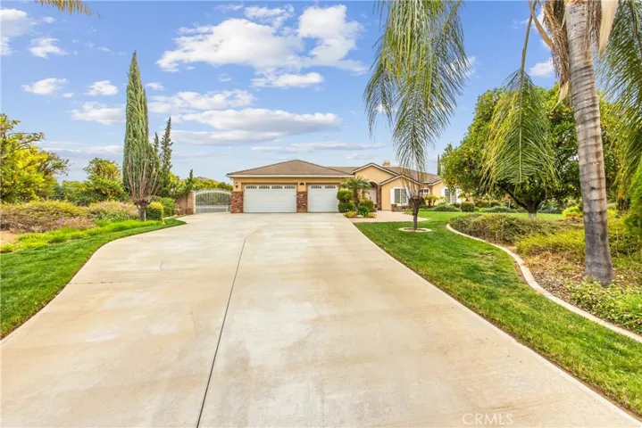 18019 Twin Lakes Drive, Riverside, California 92508
