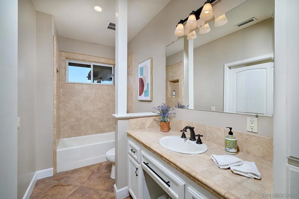 38408 Mesa Rd, Temecula, California 92592 home-pic-28