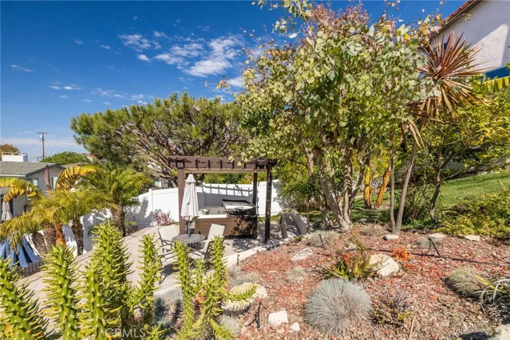 28060 Lobrook Drive, Rancho Palos Verdes, California 90275