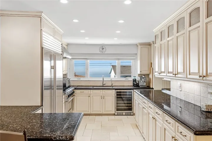28060 Lobrook Drive, Rancho Palos Verdes, California 90275