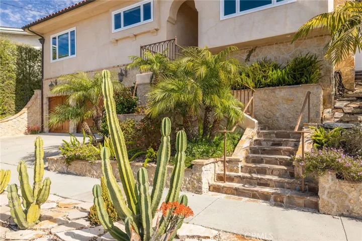 28060 Lobrook Drive, Rancho Palos Verdes, California 90275