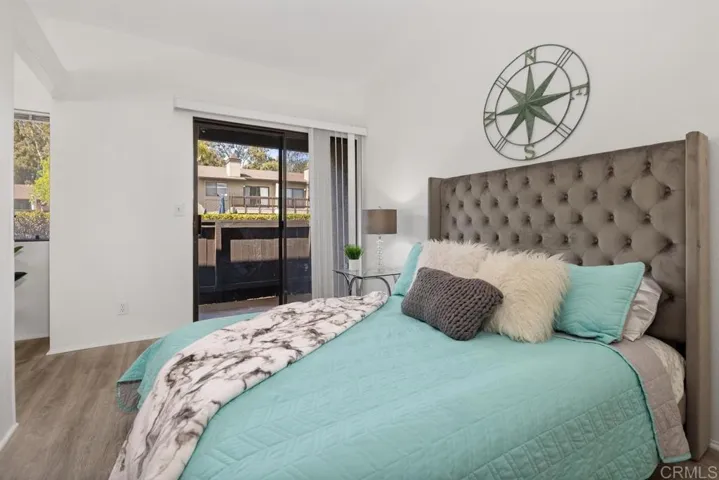 8356 Via Sonoma D, La Jolla, California 92037