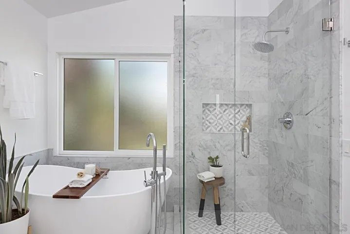 10670 Vista Del Agua Way, San Diego, California 92121