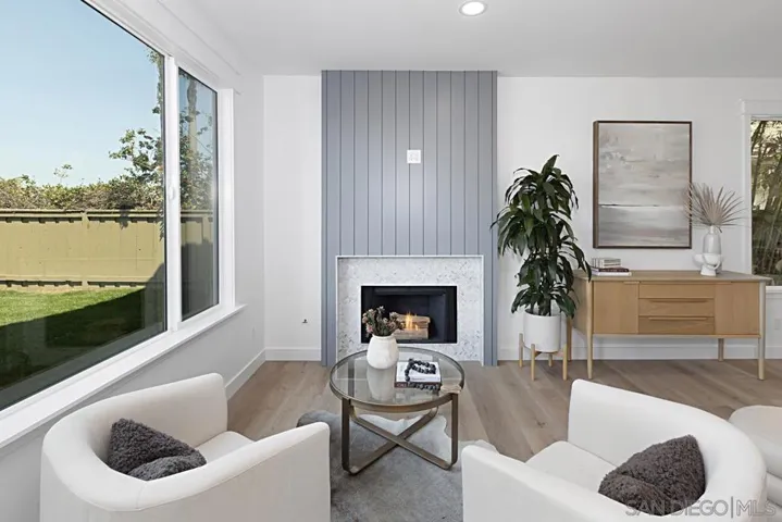 10670 Vista Del Agua Way, San Diego, California 92121