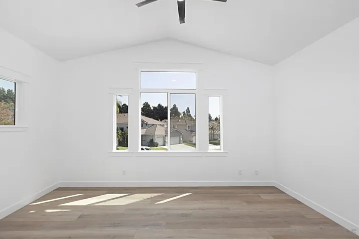 10670 Vista Del Agua Way, San Diego, California 92121