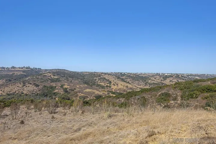 10670 Vista Del Agua Way, San Diego, California 92121
