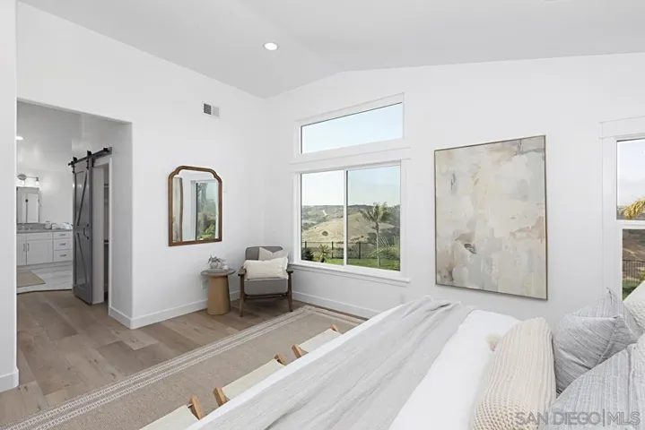 10670 Vista Del Agua Way, San Diego, California 92121