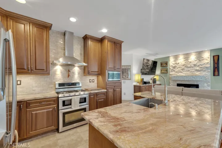 27502 Wellington Court, Valencia, California 91354