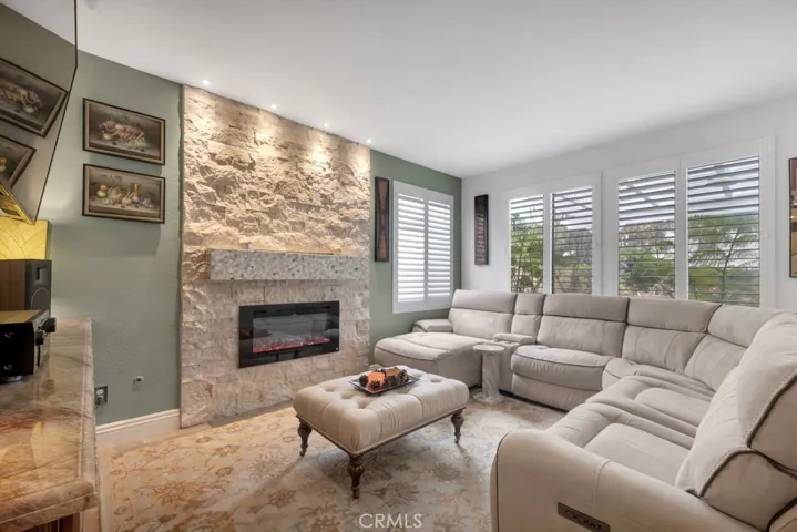 27502 Wellington Court, Valencia, California 91354