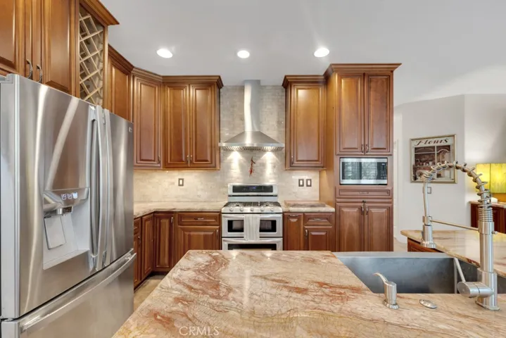 27502 Wellington Court, Valencia, California 91354