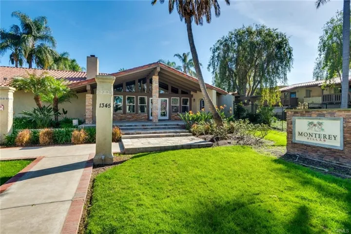1345 Cabrillo Park Drive D01, Santa Ana, California 92701