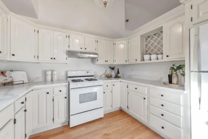 105 Brook Street, San Carlos, California 94070