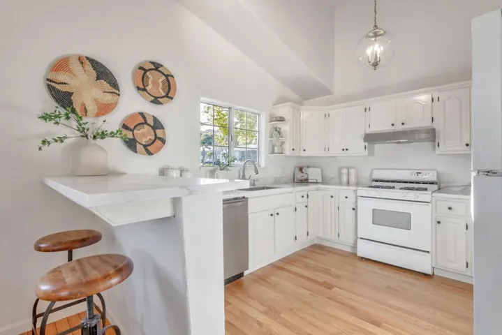 105 Brook Street, San Carlos, California 94070