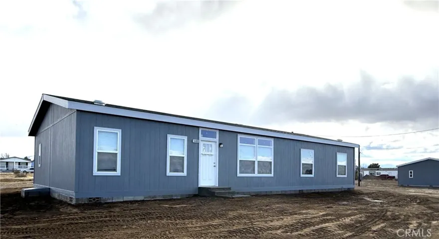 14480 Campanula Road, Phelan, California 92371