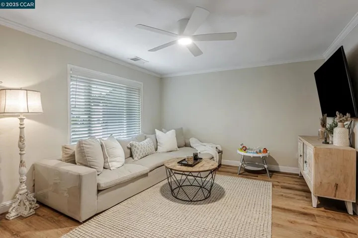 1945 Locust St, Livermore, California 94551