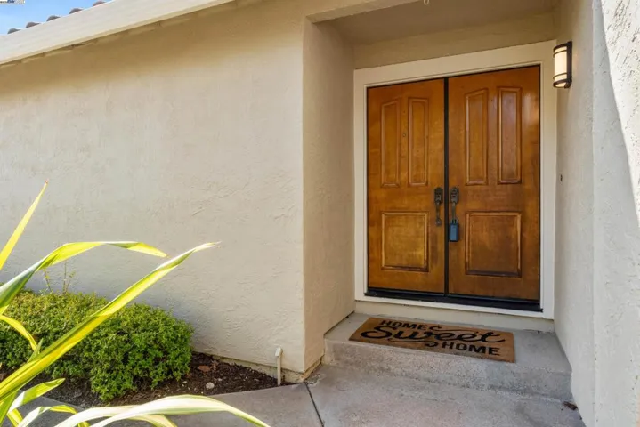 19007 Mount Hood Way, Castro Valley, California 94552