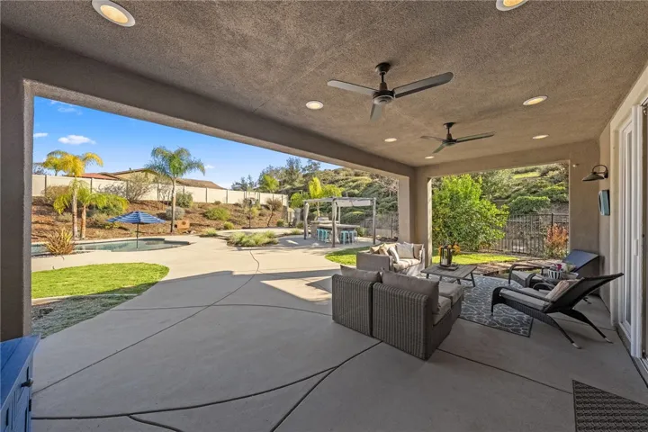 32805 Tulip Ranch Circle, Winchester, California 92596