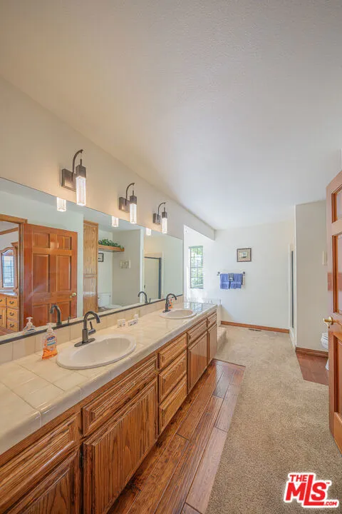 676 Zurich Drive, Lake Arrowhead, California 92352 home-pic-35