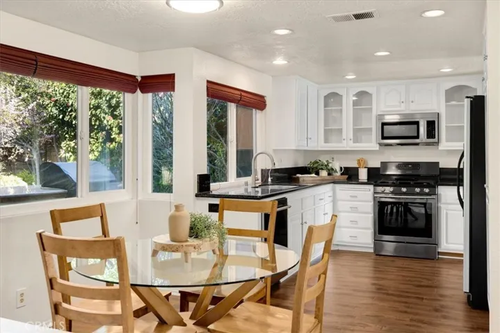 1332 Ruth Way, Upland, California 91784