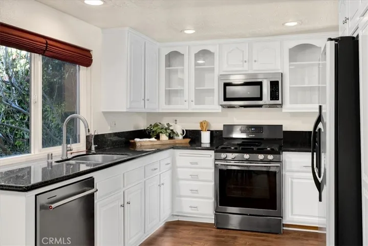 1332 Ruth Way, Upland, California 91784