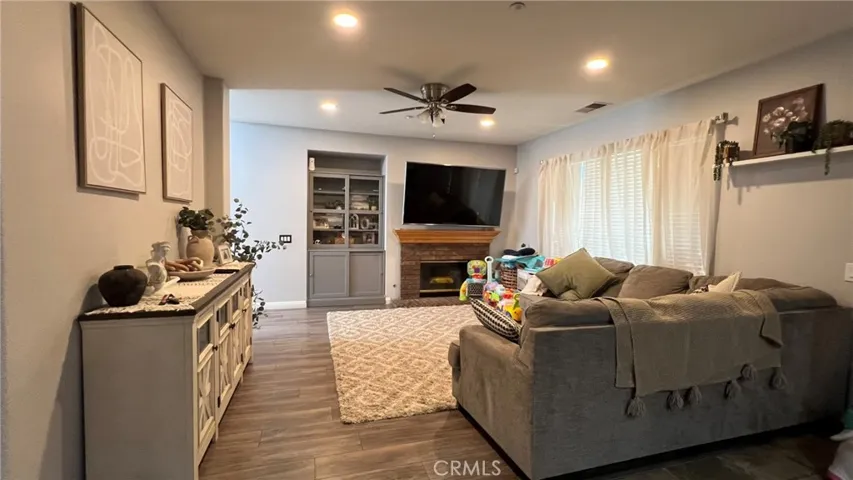 1561 Gold Cup Court, Redlands, California 92374