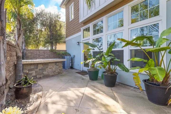 4621 Winthrop Drive, Huntington Beach, California 92649