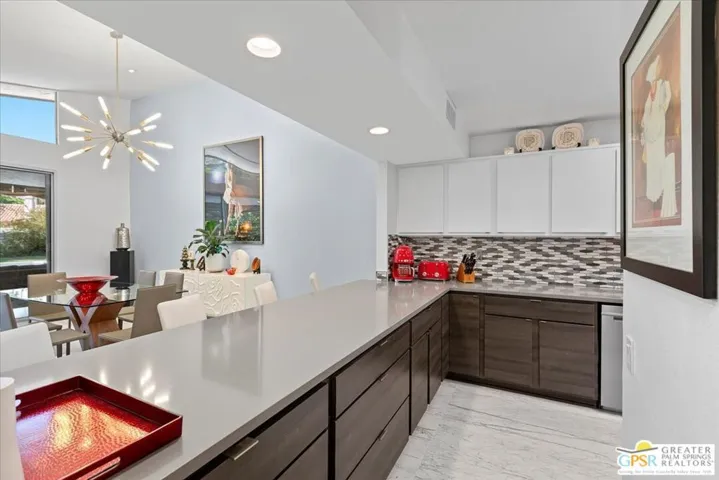 2157 Casitas Way, Palm Springs, California 92264