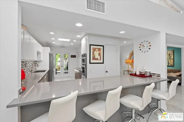 2157 Casitas Way, Palm Springs, California 92264