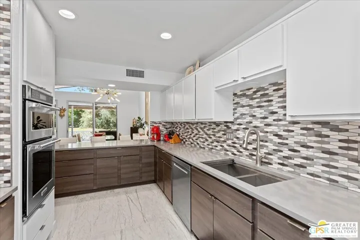 2157 Casitas Way, Palm Springs, California 92264