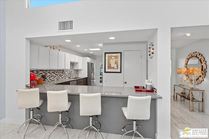 2157 Casitas Way, Palm Springs, California 92264