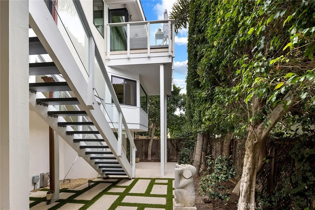 32 Emerald Bay, Laguna Beach, California 92651 home-pic-36