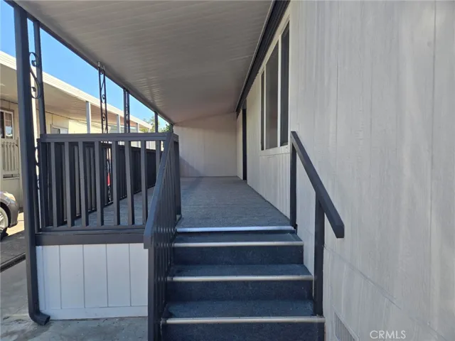 Front entrance with sitting area