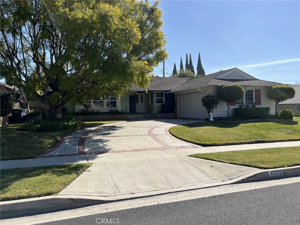 13232 Lorca Road, La Mirada, California 90638 home-pic-2