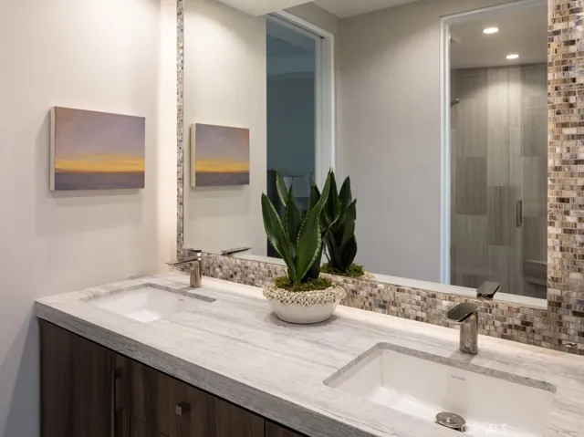 3000 Breakers Drive, Corona Del Mar, California 92625