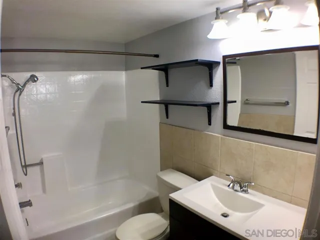 13212 Salmon River Rd 205, San Diego, California 92129