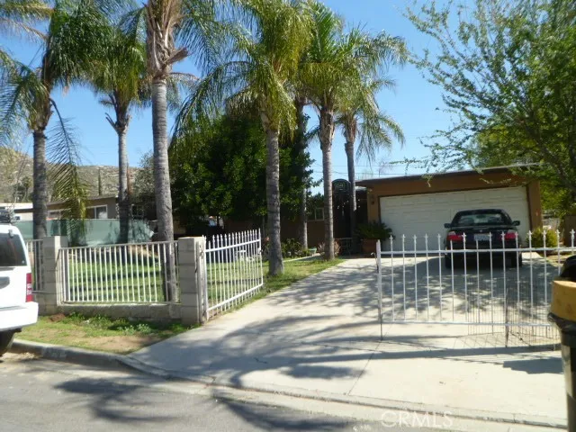 3314 Laurel Drive, Jurupa Valley, California 92509
