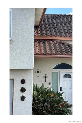 Facade/Exterior Front