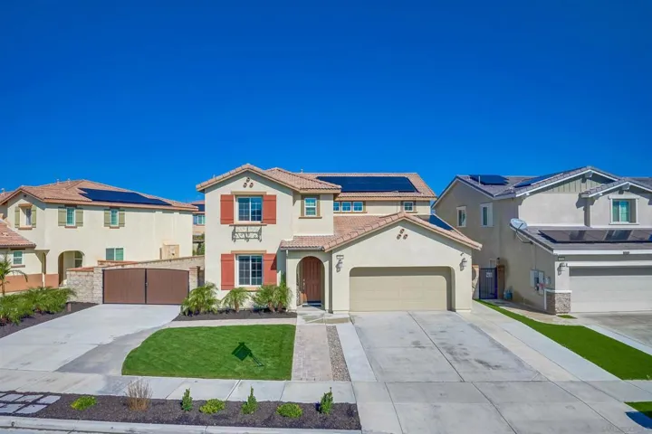 11822 Shallows Dr, Jurupa Valley, California 91752