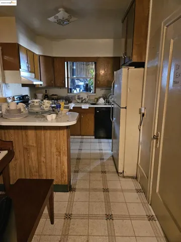 7807 Outlook Ave, Oakland, California 94605