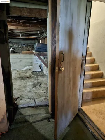 7807 Outlook Ave, Oakland, California 94605