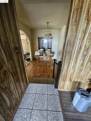 7807 Outlook Ave, Oakland, California 94605