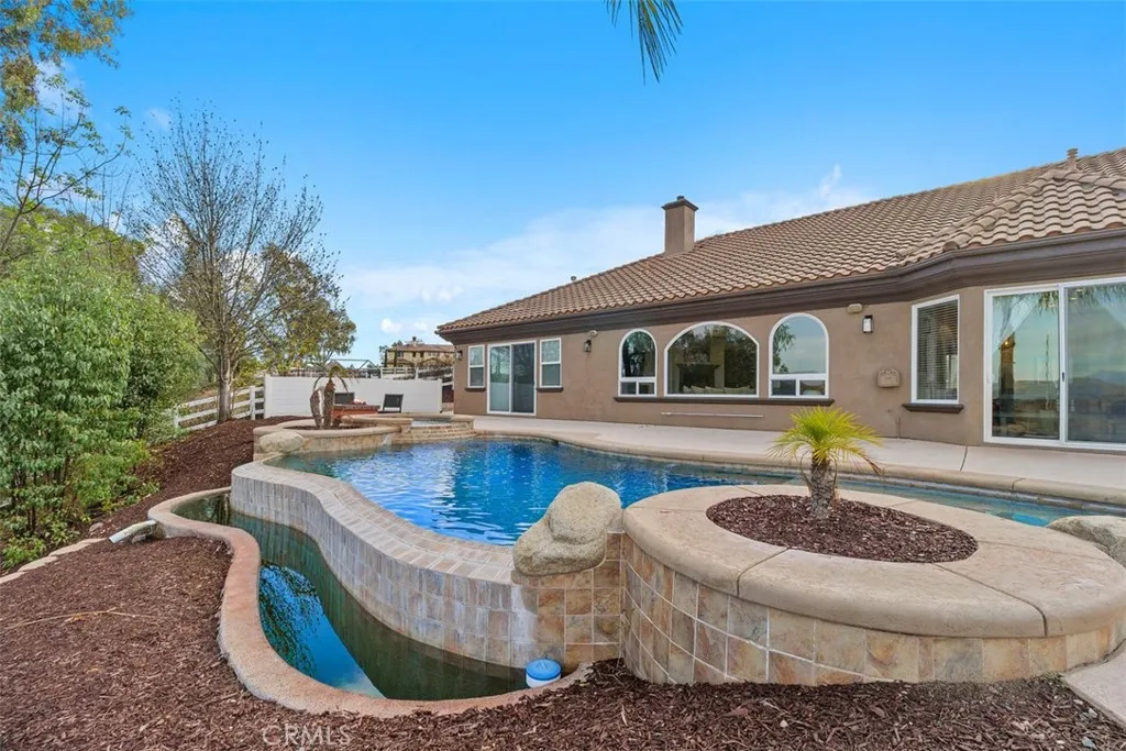 39526 Calle Cabernet, Temecula, California 92591 home-pic-38