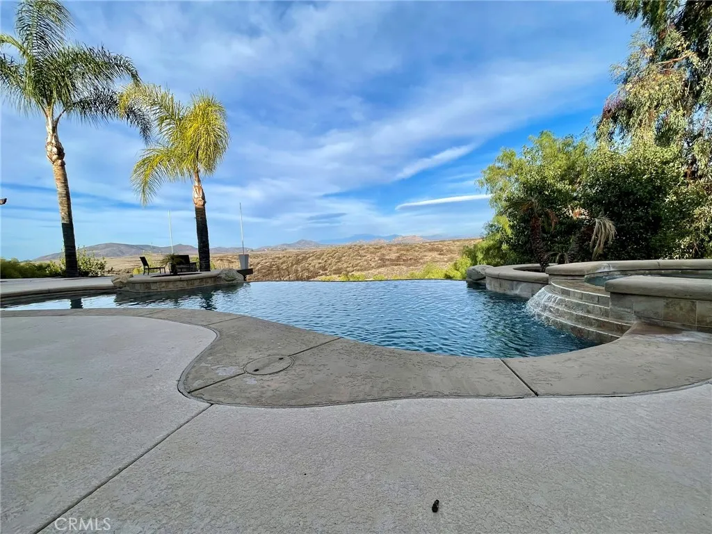 39526 Calle Cabernet, Temecula, California 92591 home-pic-43