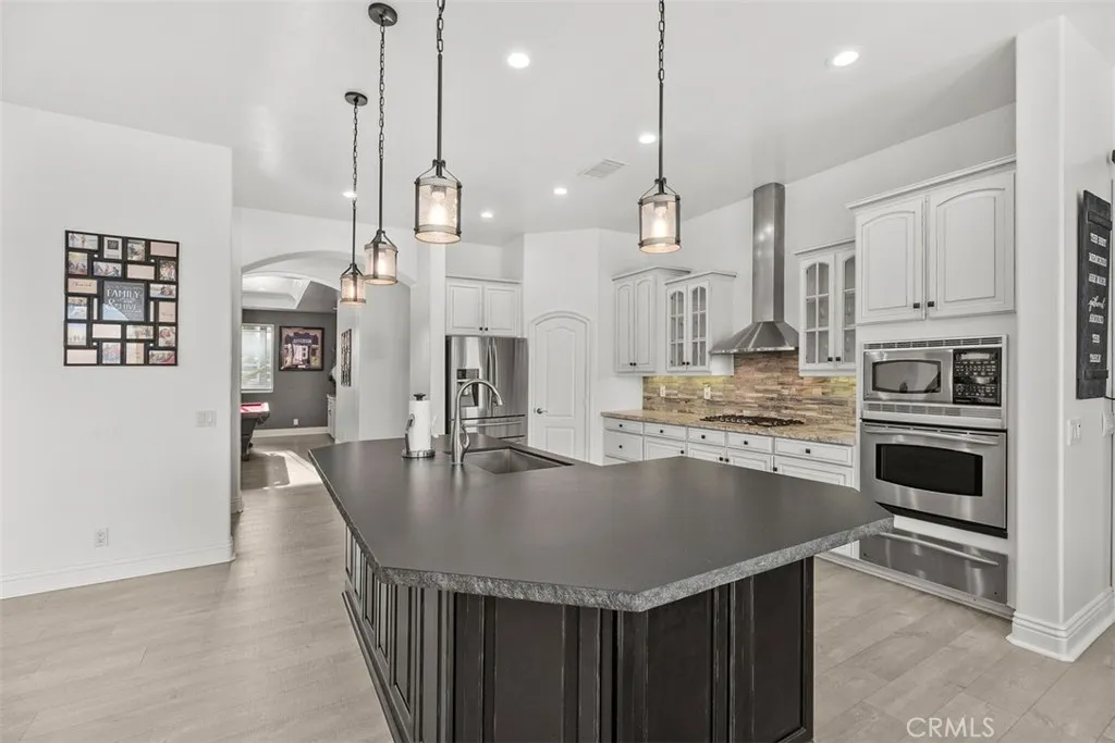 39526 Calle Cabernet, Temecula, California 92591 home-pic-9