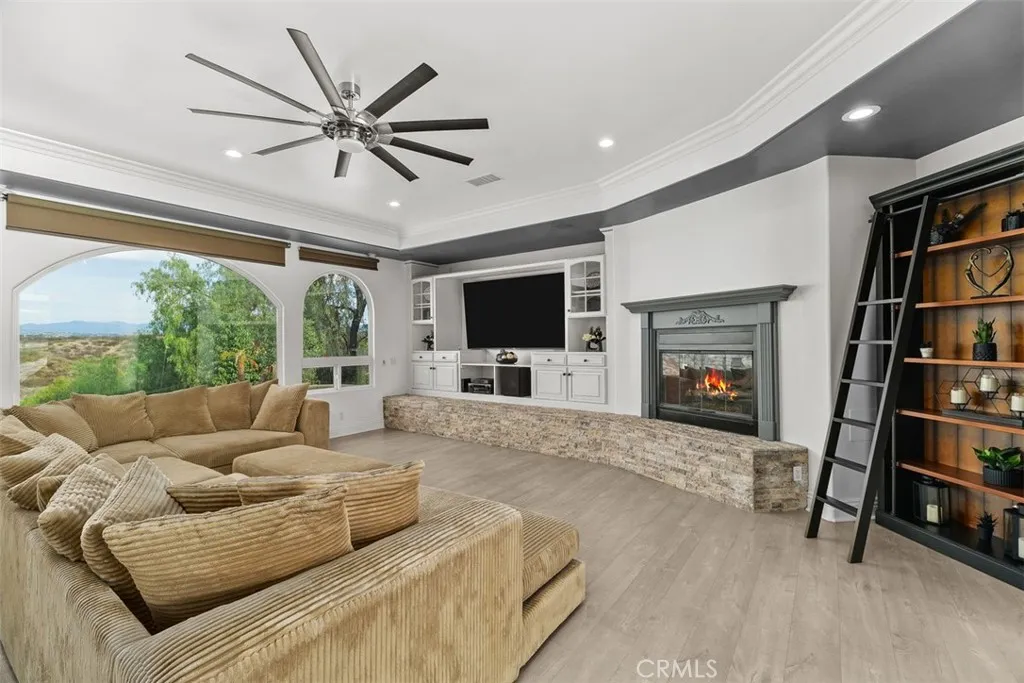 39526 Calle Cabernet, Temecula, California 92591 home-pic-5